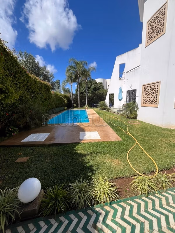 Furnished Villa 1200 m² for Rent in Rabat - Hay Riad — Photo 28