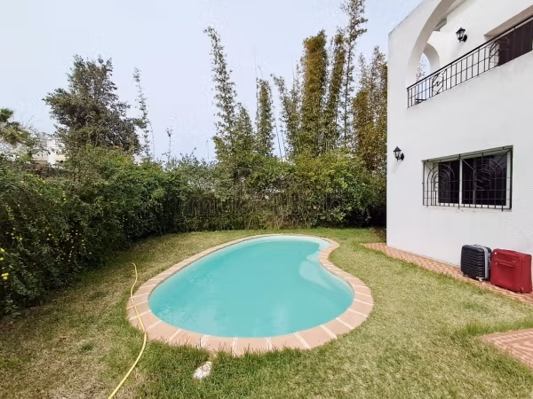 Furnished Villa 1200 m² for Rent in Rabat - Hay Riad — Photo 32