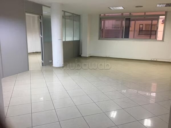 مكتب 80 متر مربع للإيجار في الدار البيضاء بالقرب من مستشفى الشيخ خليفة — Photo 20