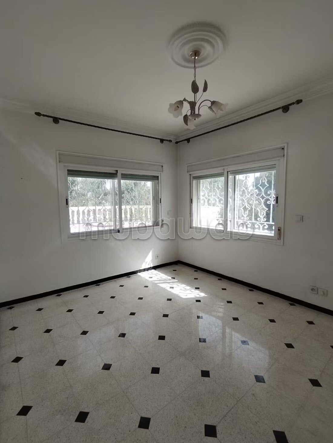 Villa 1200 m² for rent in Hay Riad — Photo 23