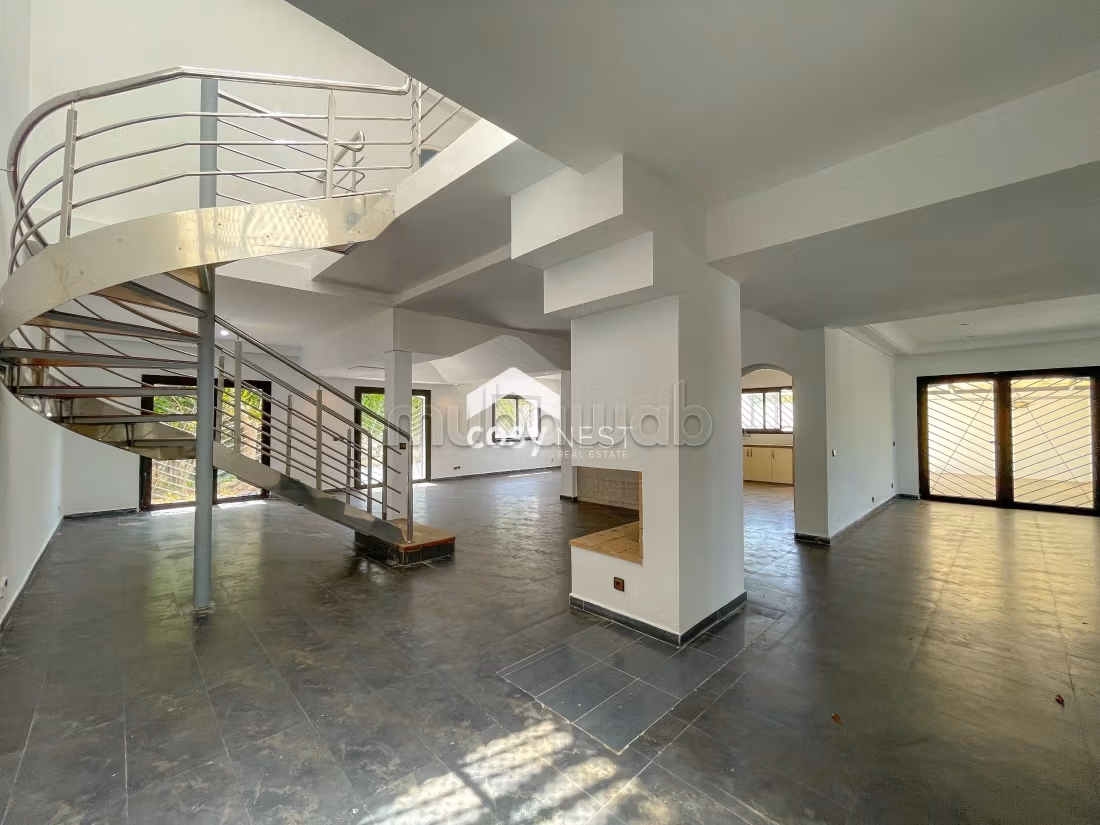 Villa de 450 m² à louer à Ain Diab, Casablanca — Photo 2