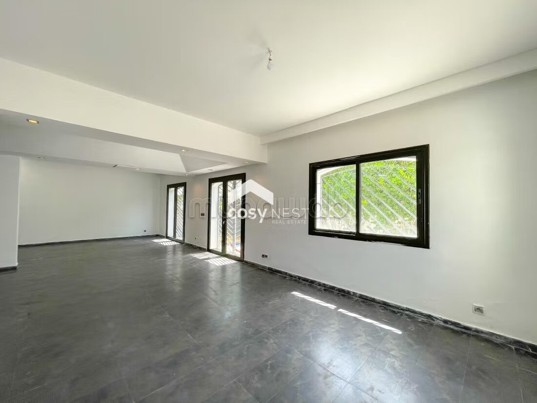 Villa de 450 m² à louer à Ain Diab, Casablanca — Photo 13