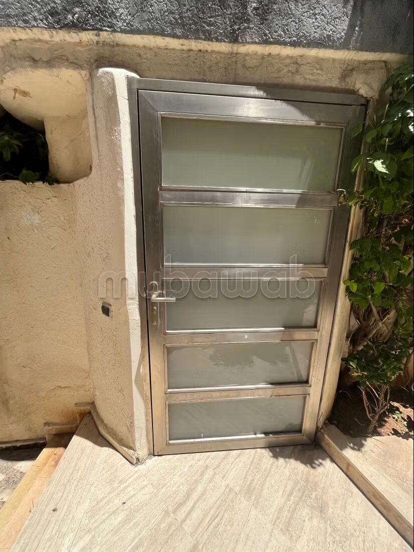 فيلا ٢٥٠م٢ للإيجار في الدار البيضاء — Photo 7