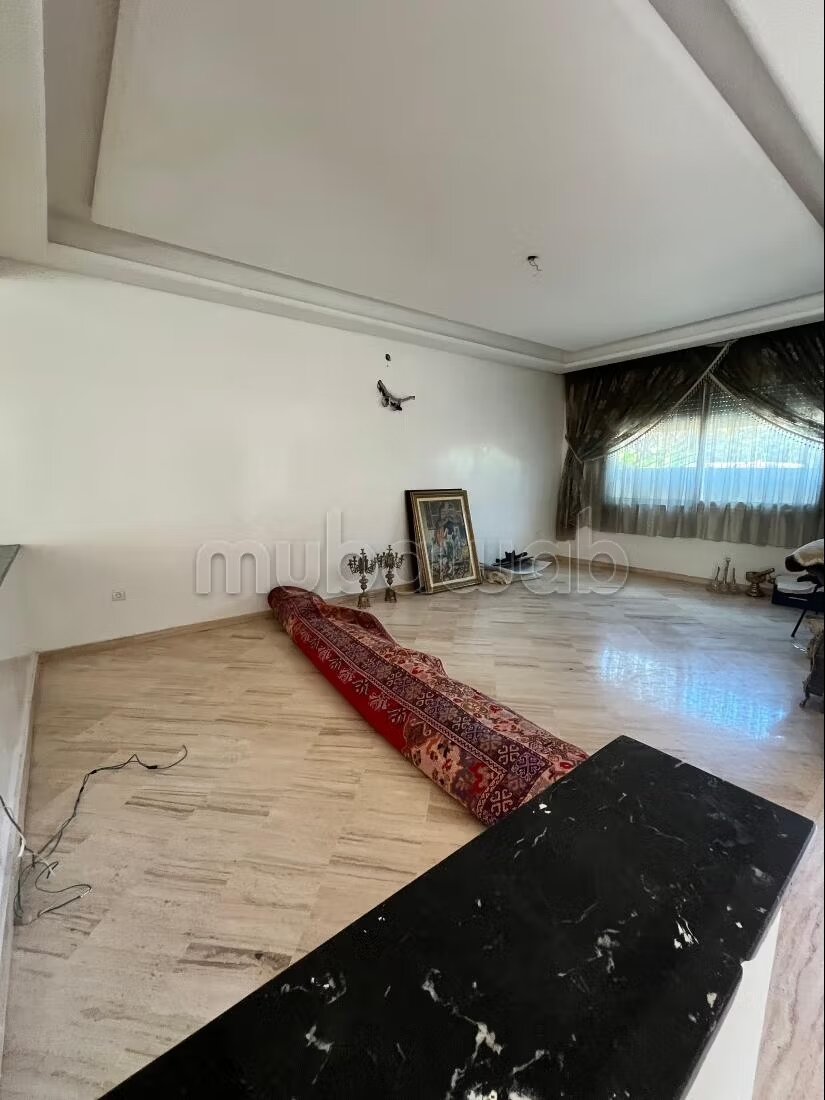 فيلا ٢٥٠م٢ للإيجار في الدار البيضاء — Photo 23
