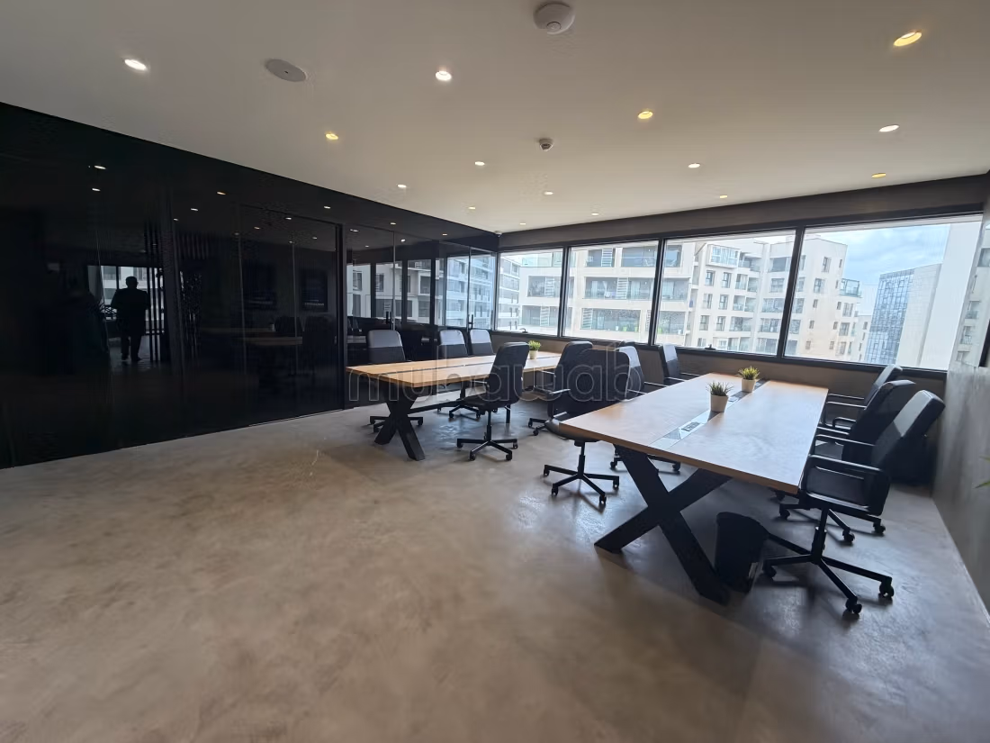 Bureaux 180 m² à louer à Casablanca Finance City — Photo 29