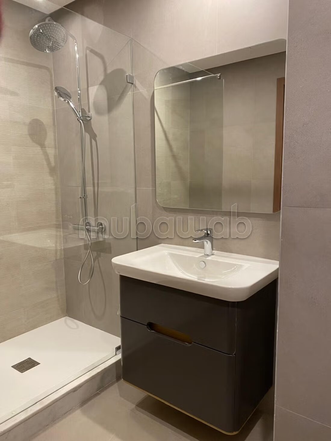 شقة 3 غرف 160 م² للإيجار في الرباط (سويسى) — Photo 371