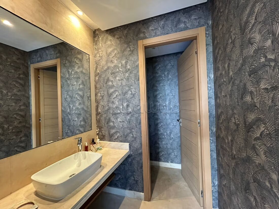 Villa 320 m² for Rent in Casablanca (Ain Diab) — Photo 7