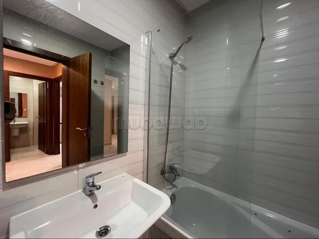 شقة مفروشة 120 م² للإيجار في طنجة (بلاصة موتسارت) — Photo 27