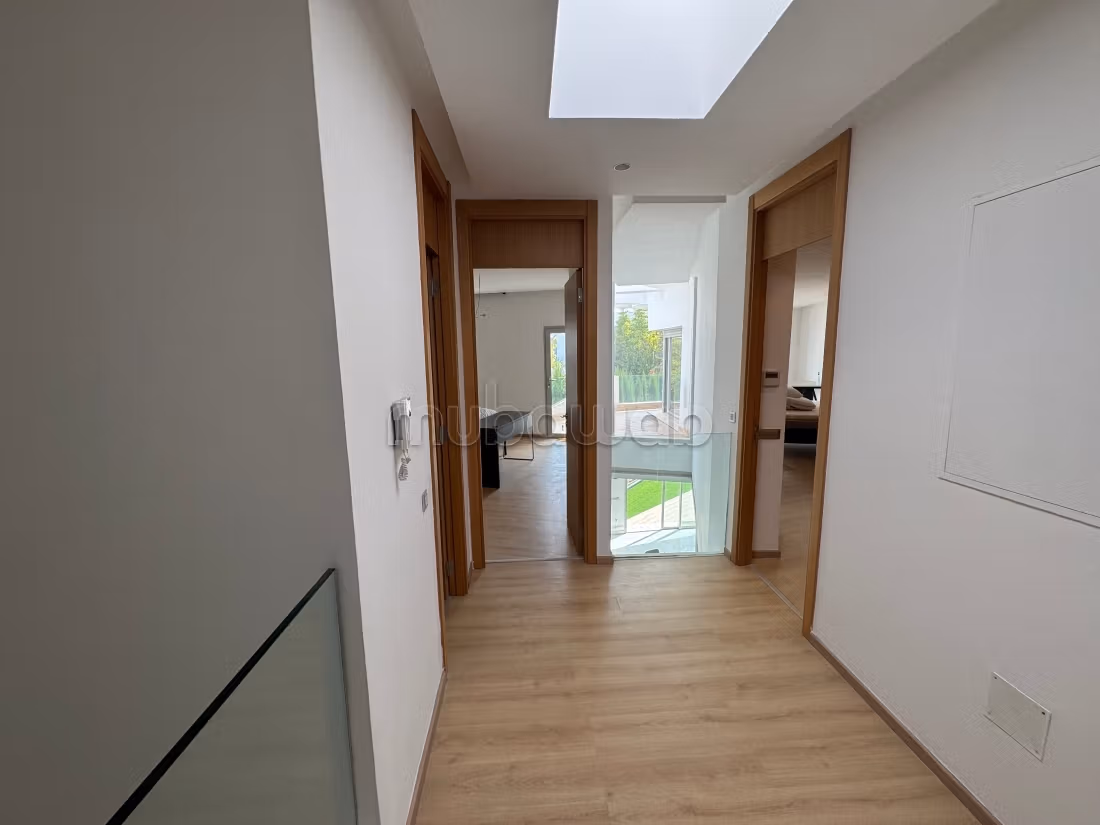 Villa 286 m² for rent in Ville Verte — Photo 18