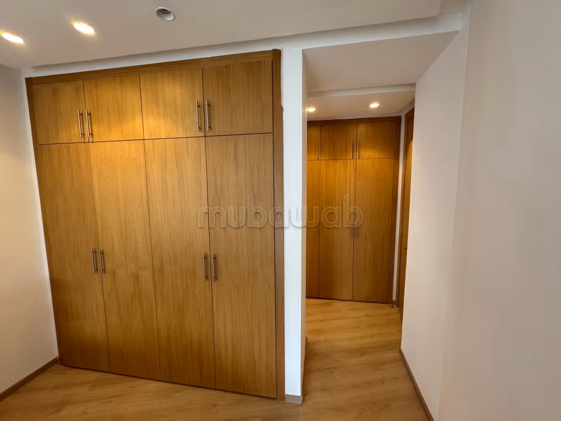 Villa 286 m² for rent in Ville Verte — Photo 26