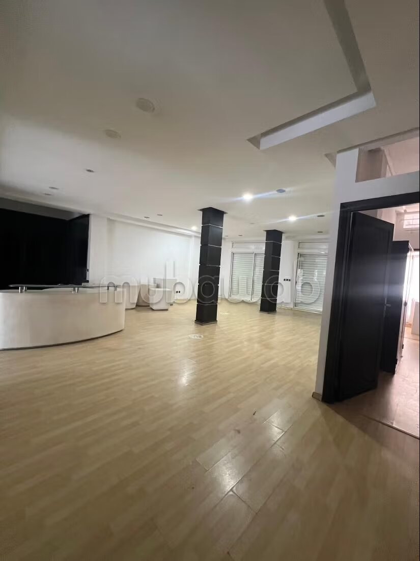 Office 244 m² for rent in Rabat — Photo 29