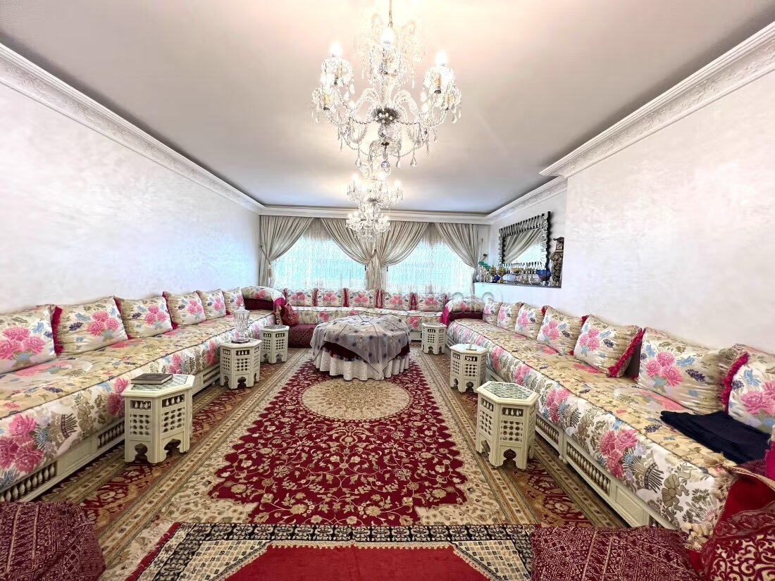 132 m² Apartment for Sale in Mers Sultan Neighbourhood — Photo 3