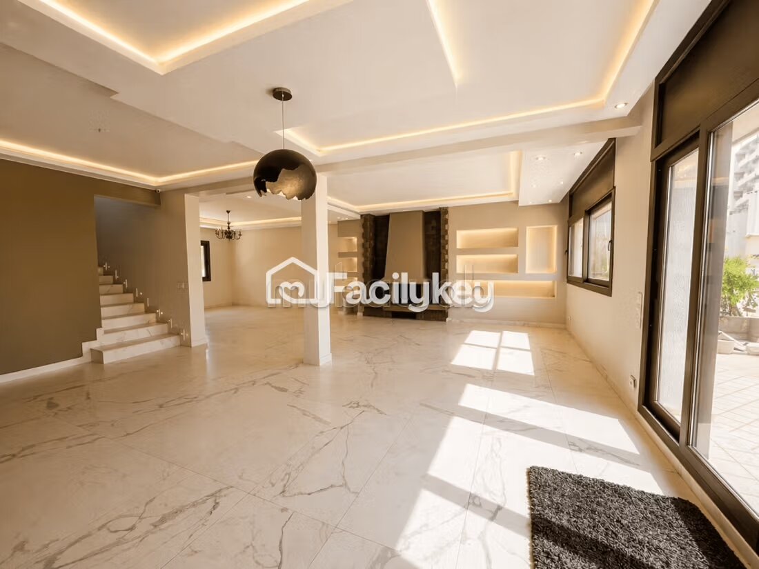 300 m² Apartment for Sale in Casablanca (Racine, Maarif) — Photo 3