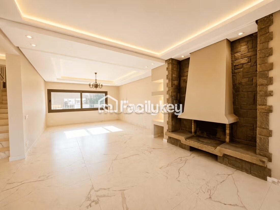 300 m² Apartment for Sale in Casablanca (Racine, Maarif) — Photo 4