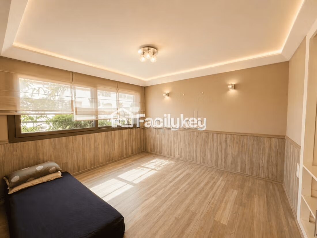 300 m² Apartment for Sale in Casablanca (Racine, Maarif) — Photo 5