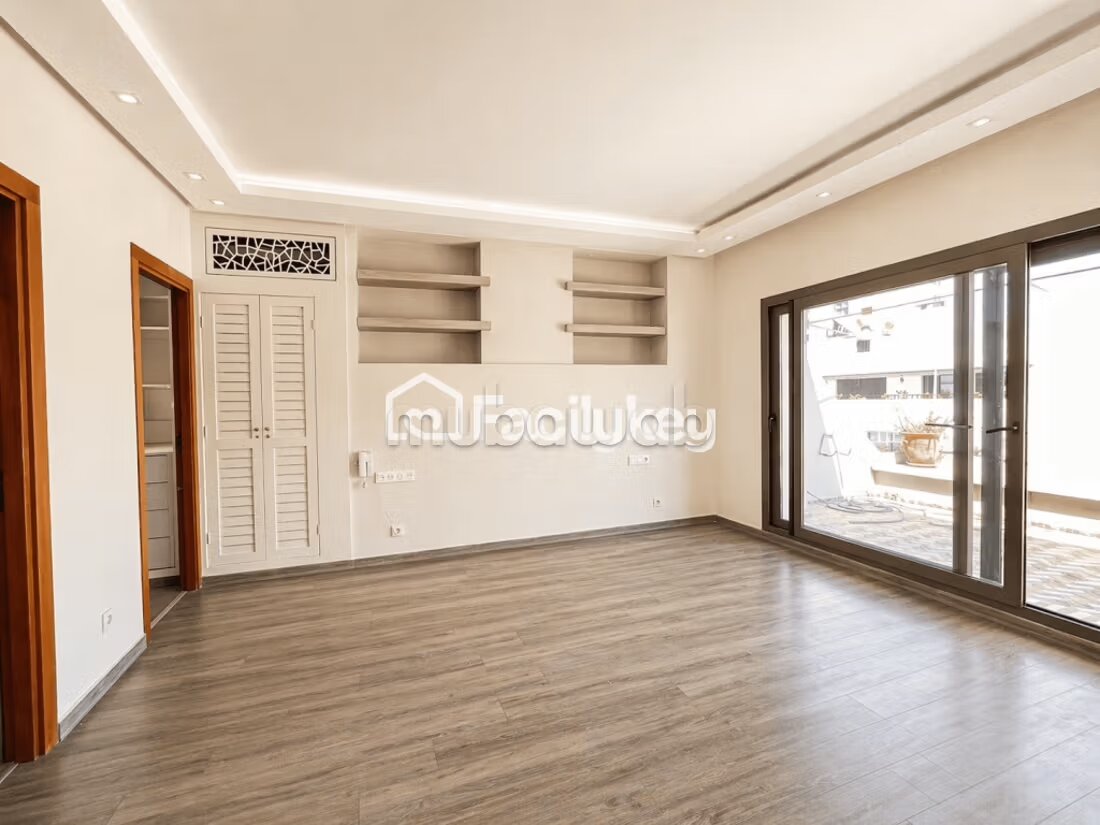 300 m² Apartment for Sale in Casablanca (Racine, Maarif) — Photo 8