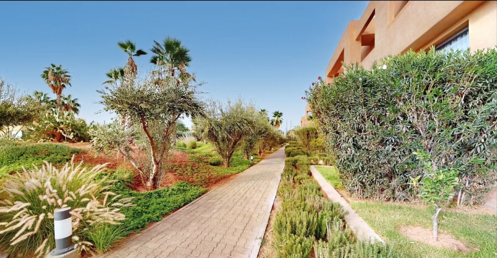 60 m² Renovated Apartment for Sale in Marrakech — Photo 247