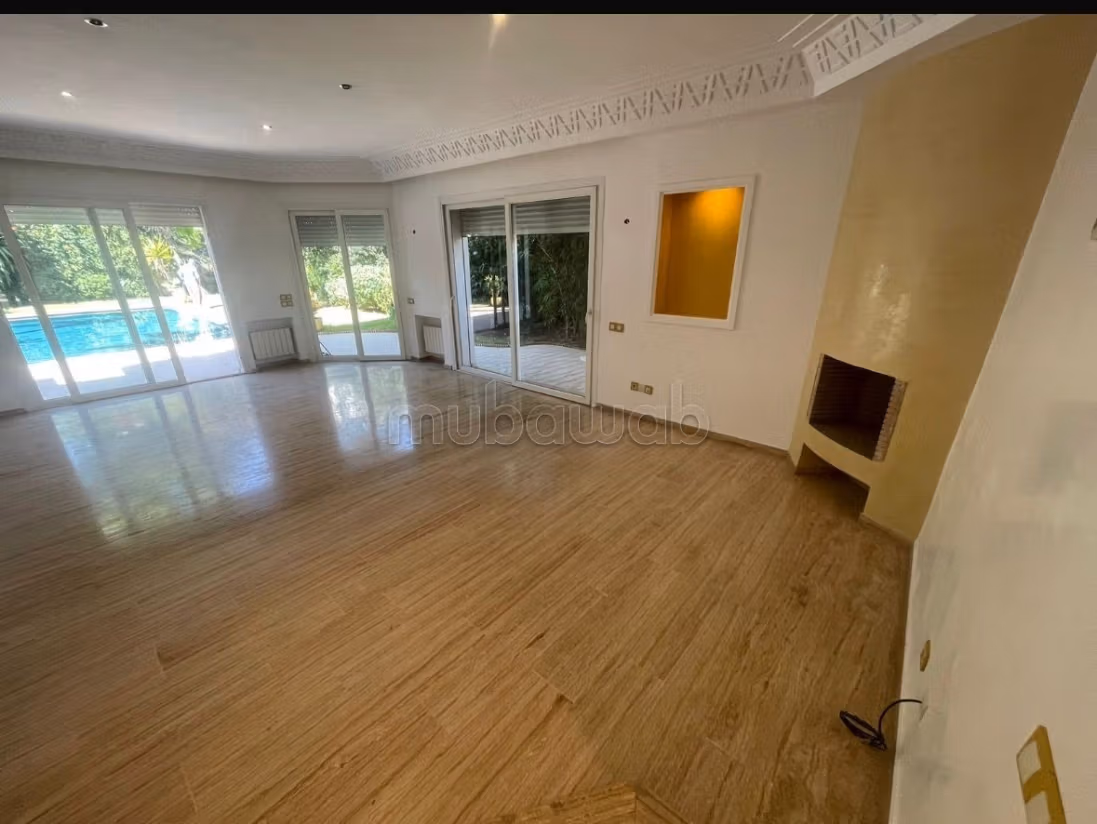Villa 510 m² à louer à Californie — Photo 32