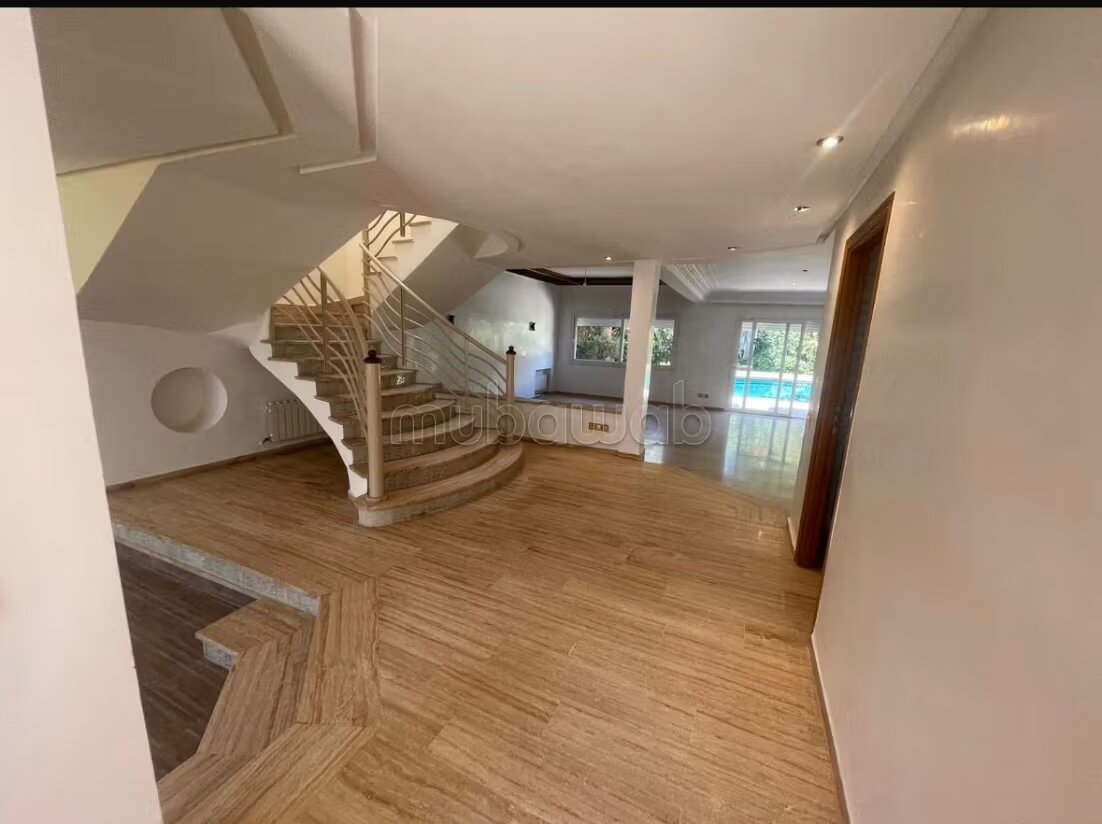 Villa 510 m² à louer à Californie — Photo 12
