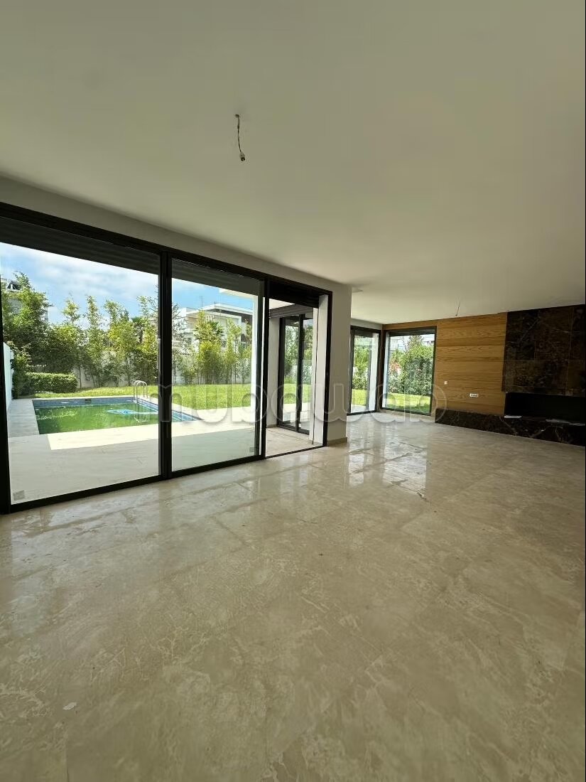 Villa 715 m² à louer à Casablanca — Photo 7