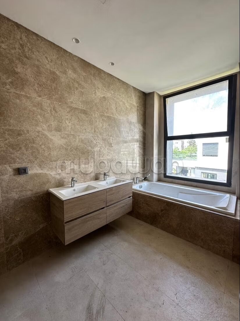 Villa 715 m² à louer à Casablanca — Photo 23