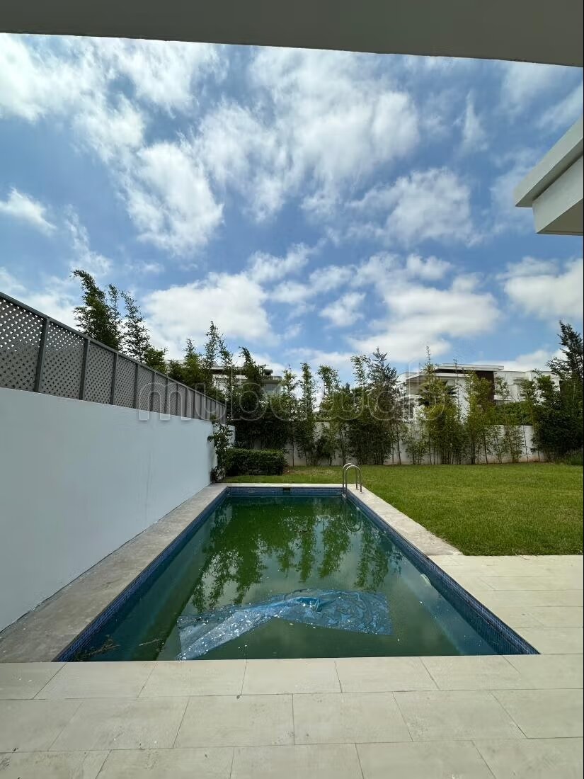 Villa 715 m² à louer à Casablanca — Photo 45