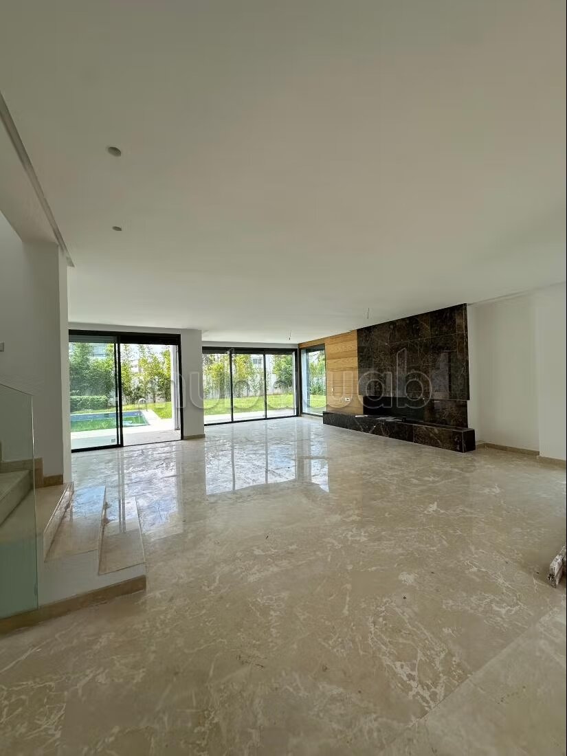 Villa 715 m² à louer à Casablanca — Photo 10