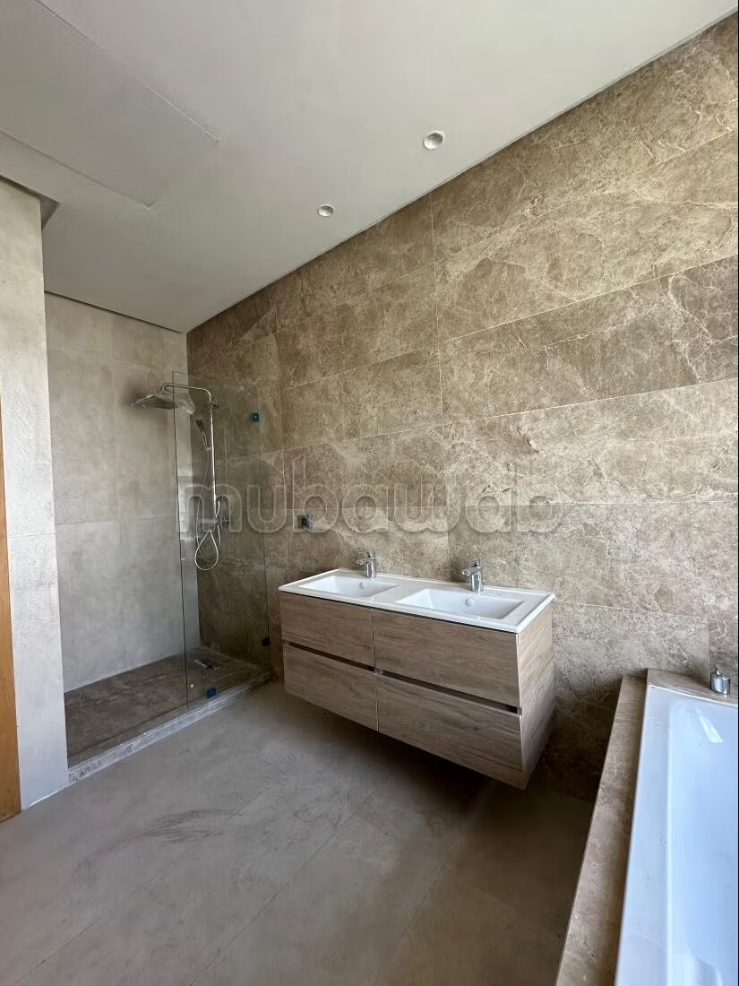 Villa 715 m² à louer à Casablanca — Photo 26
