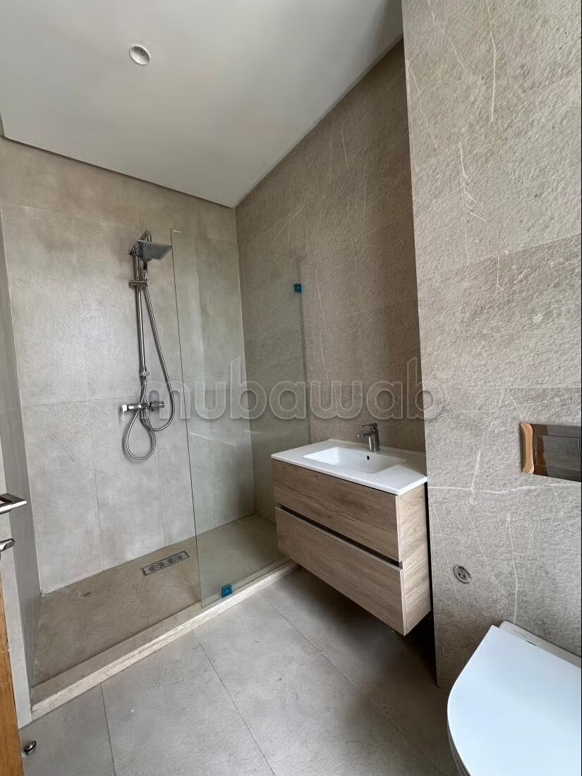 Villa 715 m² à louer à Casablanca — Photo 32