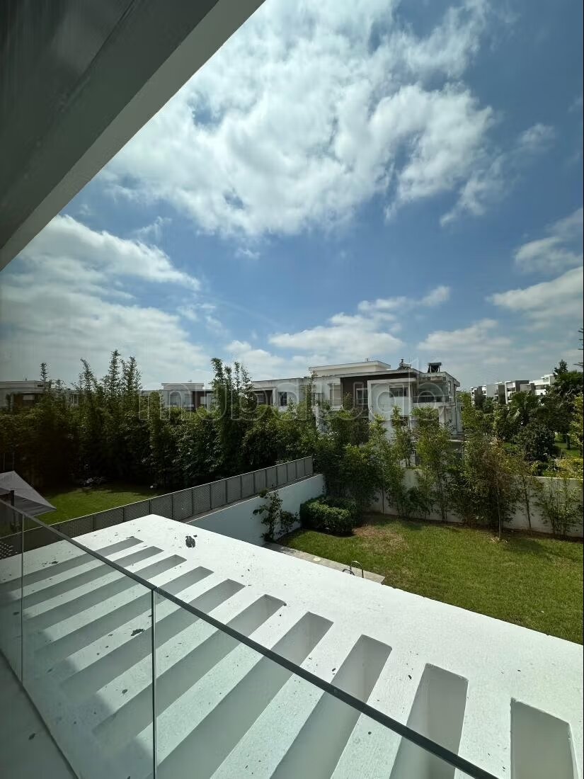 Villa 715 m² à louer à Casablanca — Photo 42