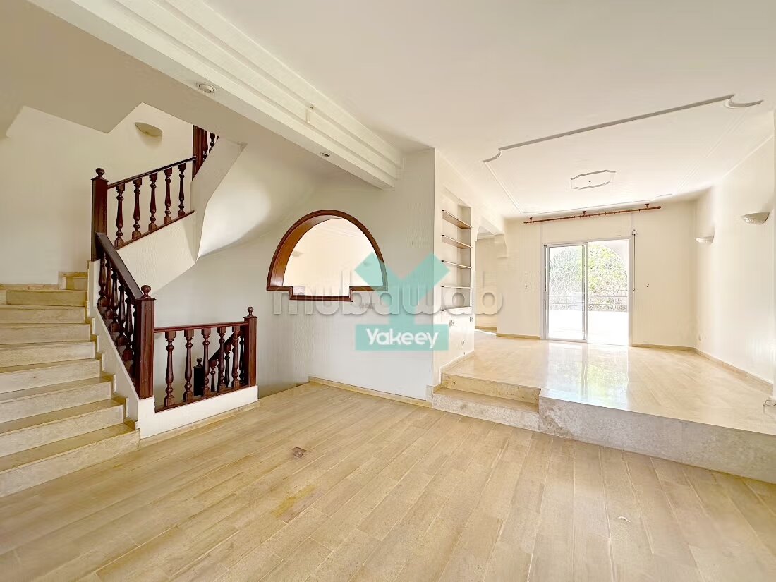 فيلا 320 م² للبيع في الدار البيضاء — Photo 9