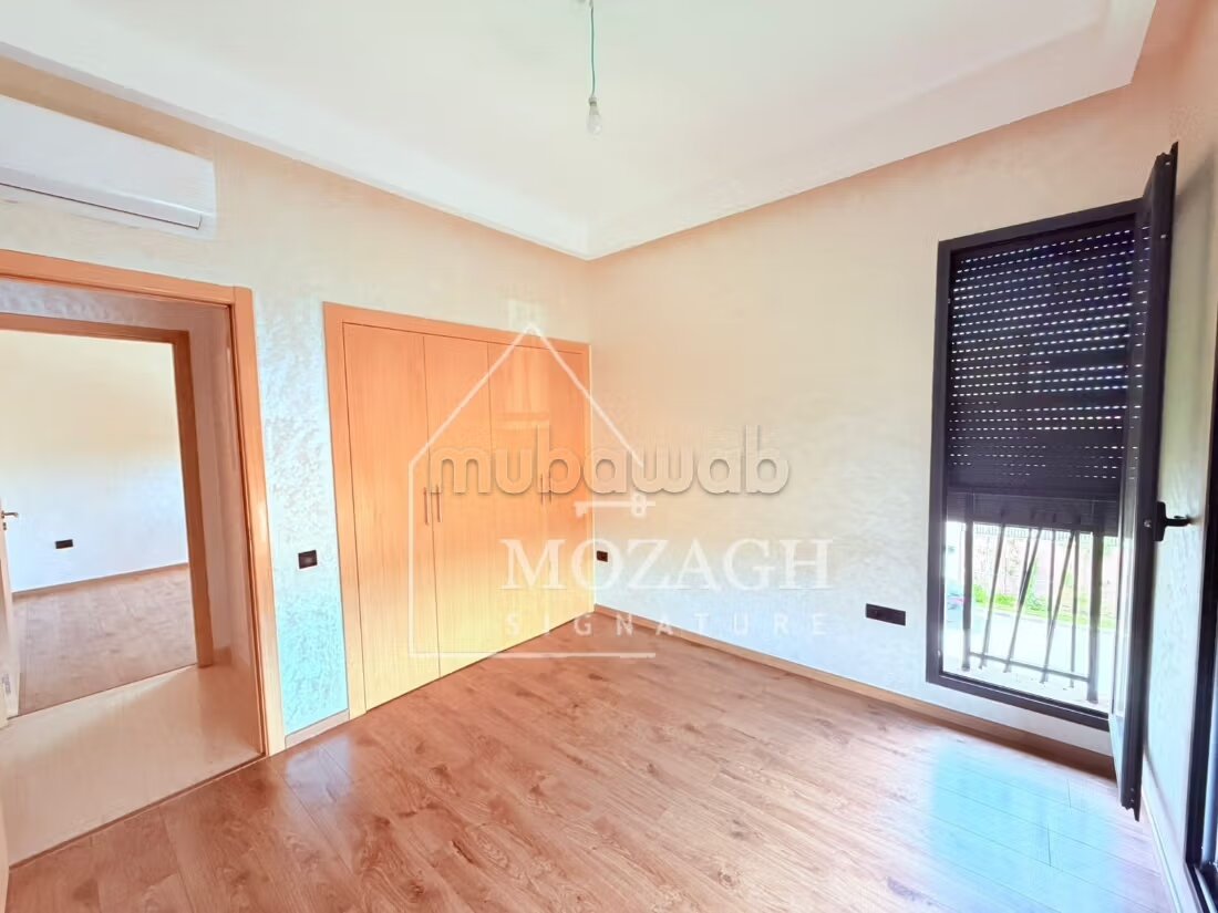 فيلا 4 غرف 289 م² للبيع في مراكش (تارغا) — Photo 27