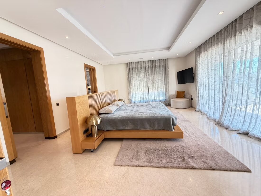 145 m² Apartment for Rent in Rabat (Souissi) — Photo 4