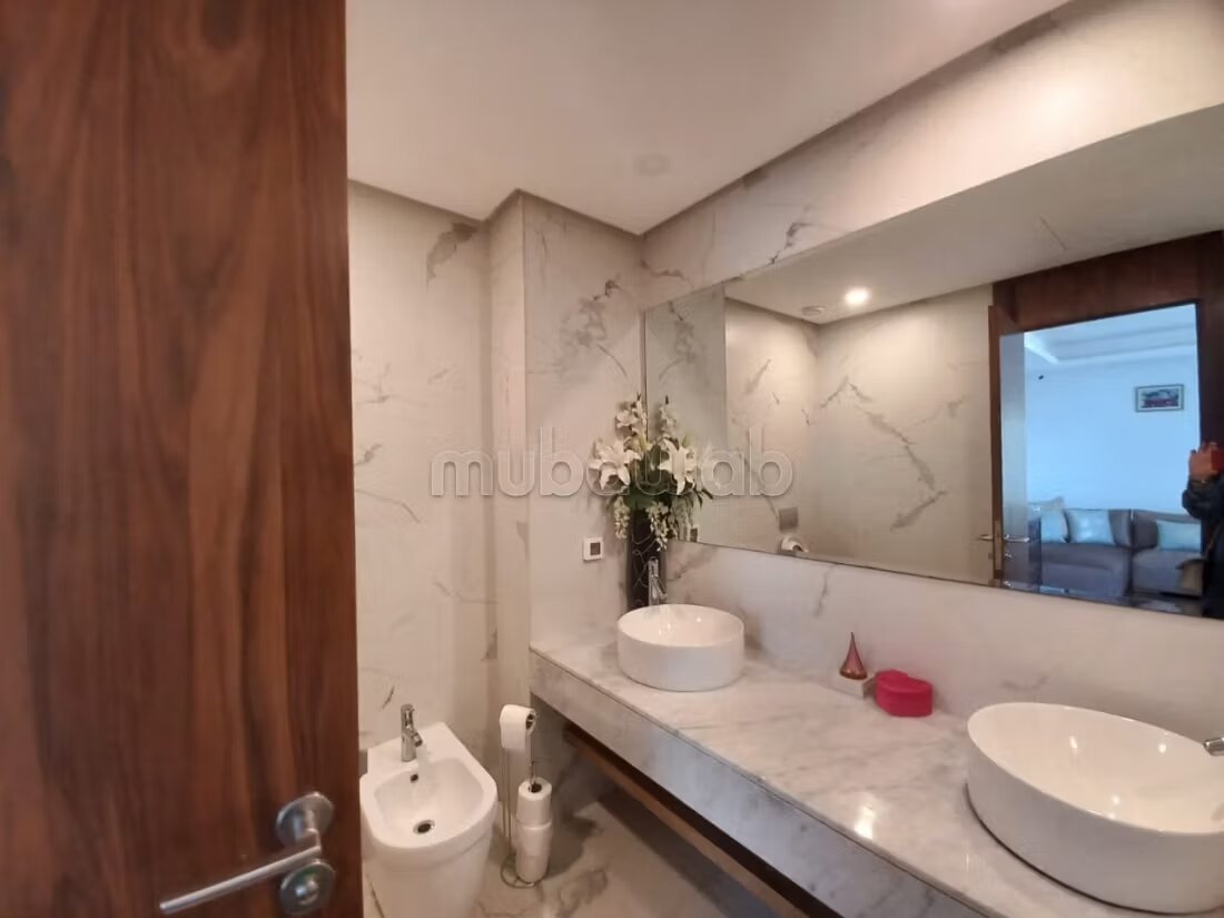 145 m² Apartment for Rent in Rabat (Souissi) — Photo 99