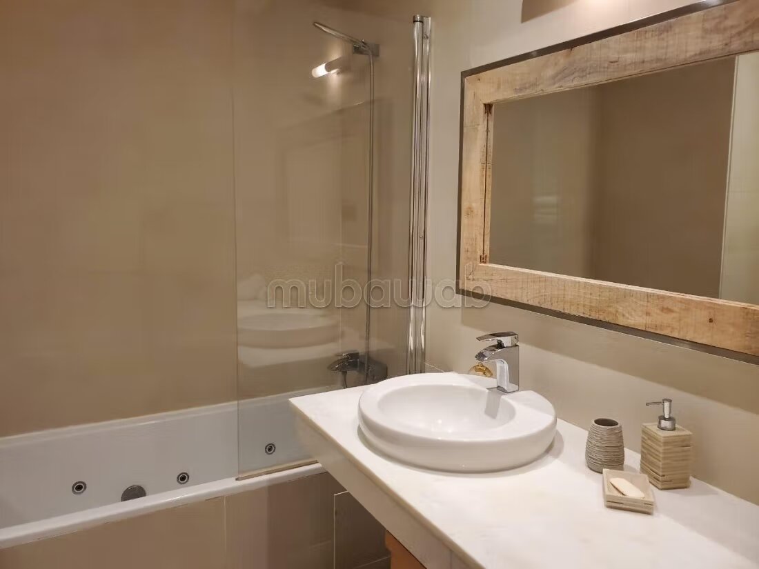 145 m² Apartment for Rent in Rabat (Souissi) — Photo 360