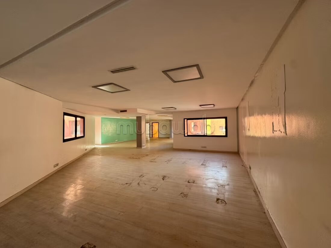 Bureau 84 m² à louer à Marrakech Guéliz — Photo 17