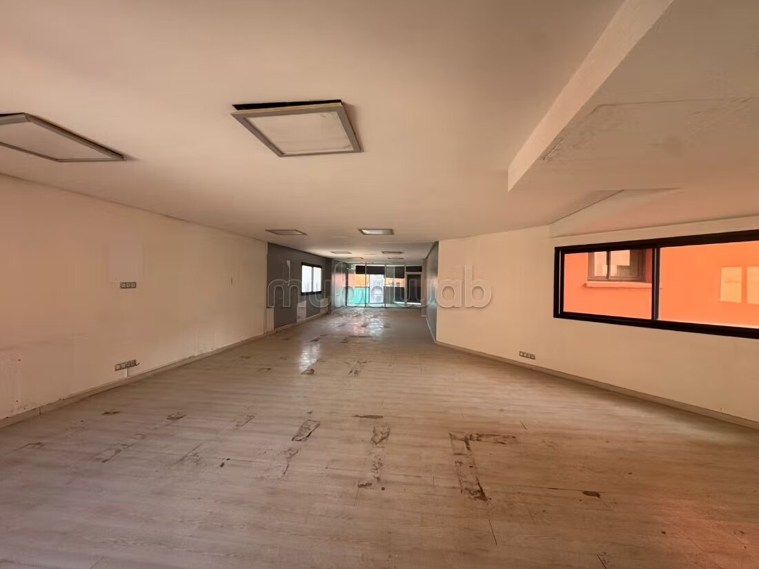 Bureau 84 m² à louer à Marrakech Guéliz — Photo 20