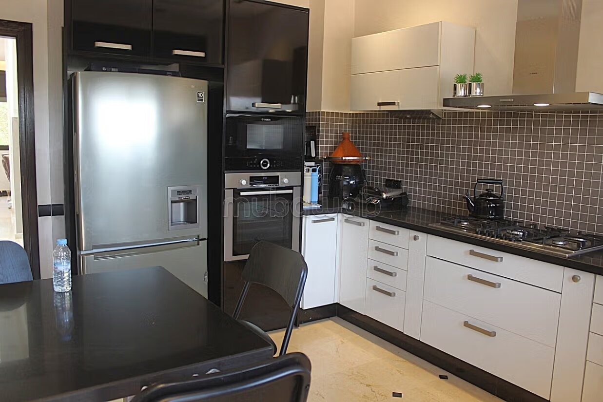Villa 280 m² à louer à Marrakech (Mabrouka) — Photo 4