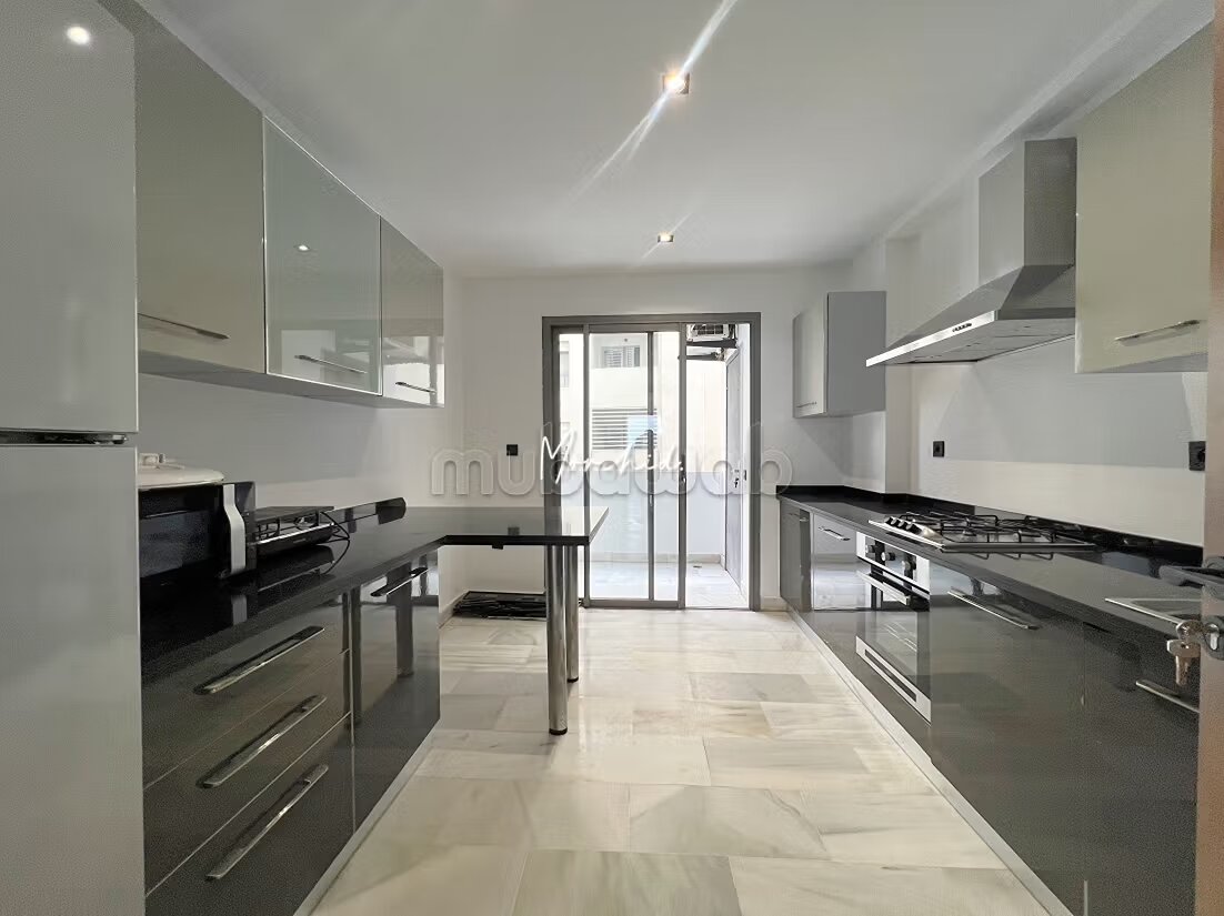 310 m² Apartment for Rent in Ain Diab — Photo 83
