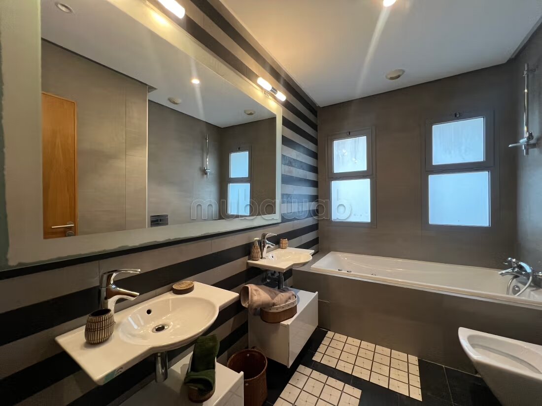 310 m² Apartment for Rent in Ain Diab — Photo 228