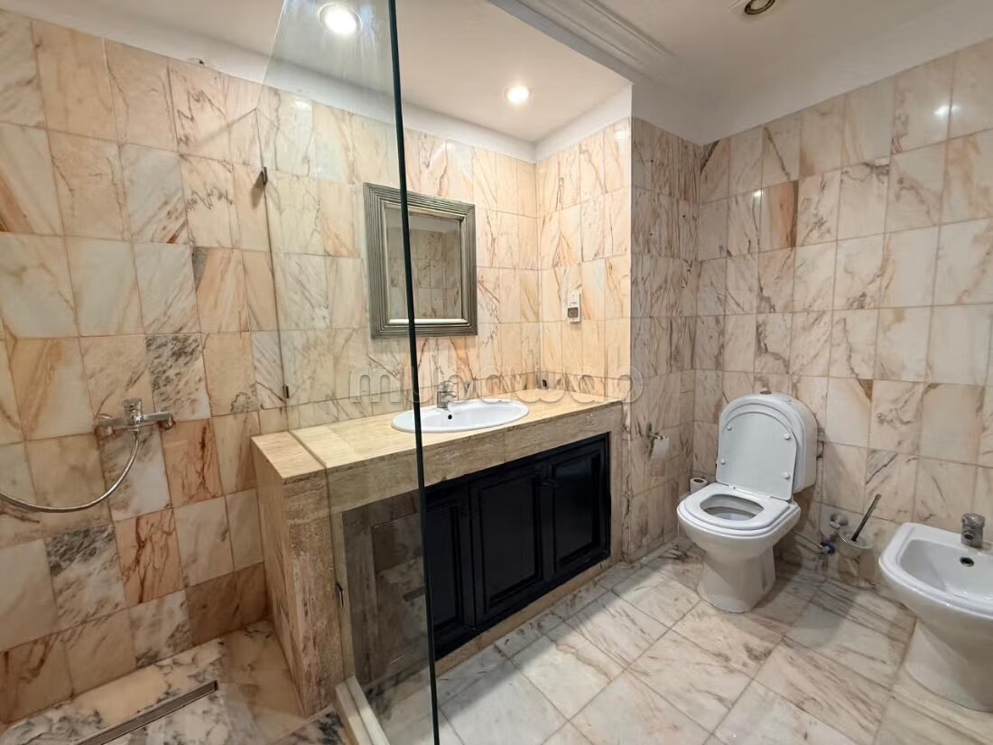 310 m² Apartment for Rent in Ain Diab — Photo 292