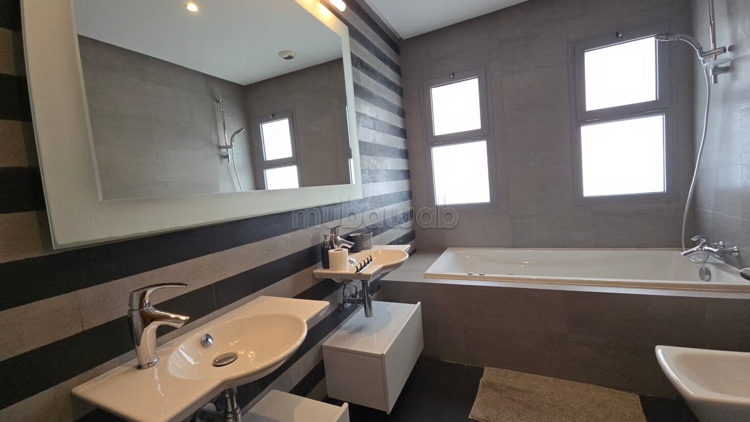 310 m² Apartment for Rent in Ain Diab — Photo 310