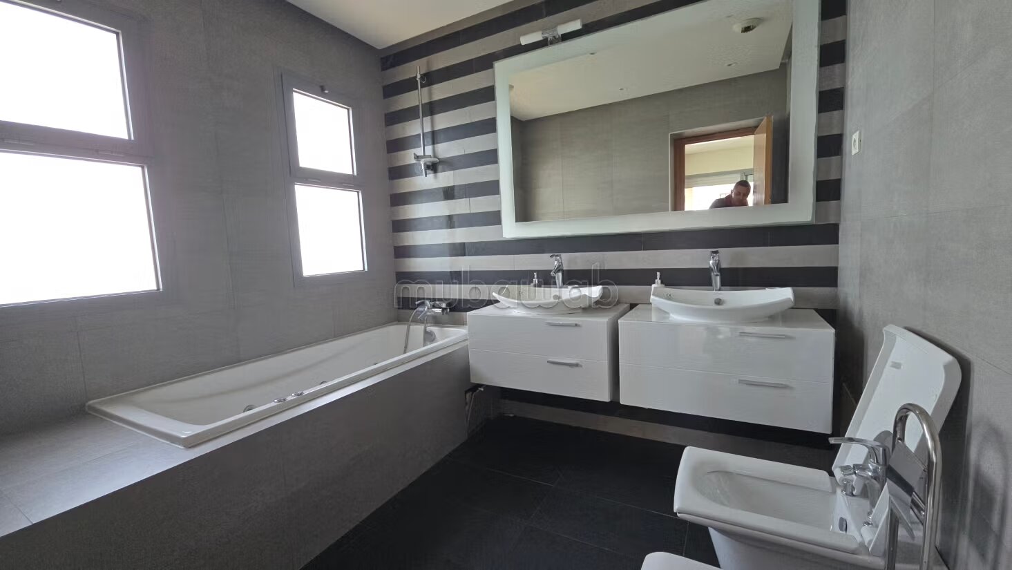 310 m² Apartment for Rent in Ain Diab — Photo 314