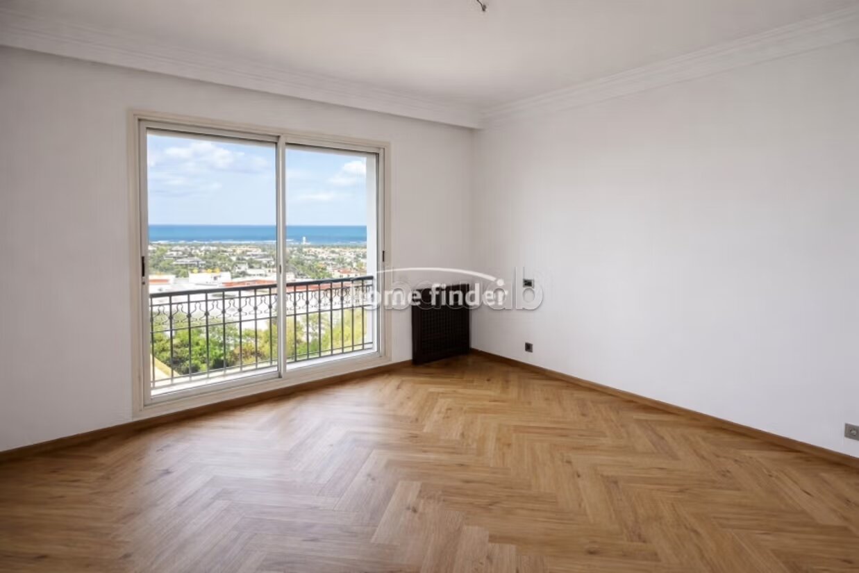 310 m² Apartment for Rent in Ain Diab — Photo 340