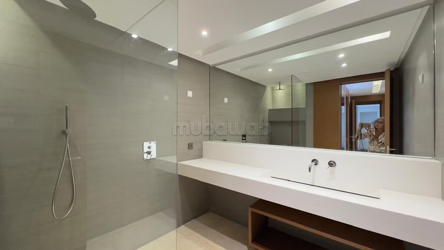 310 m² Apartment for Rent in Ain Diab — Photo 412