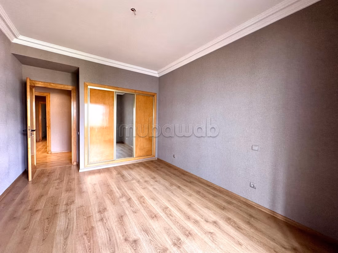 180 m² Apartment for Rent in Casablanca (Ghandi) — Photo 24