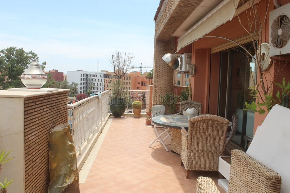 Appartement 150 m² à louer à Marrakech - Terrasse 65m² — Photo 4