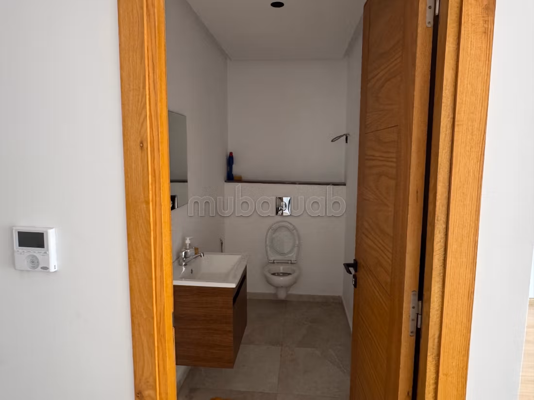 Bureau 48 m² à louer à Casablanca — Photo 8