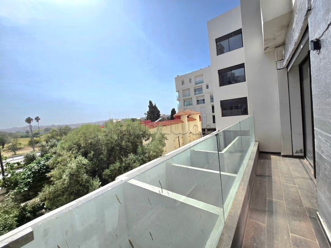 Studio moderne de 60 m² à louer à Casablanca — Photo 328
