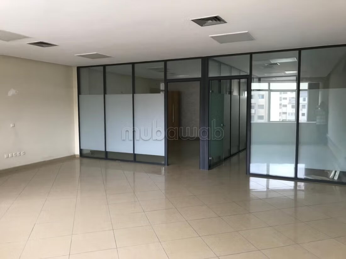 Office 71 m² for rent in Casablanca — Photo 29